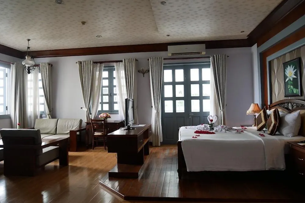 Rembrandt Hotel Nha Trang 3*,  Vietnam
