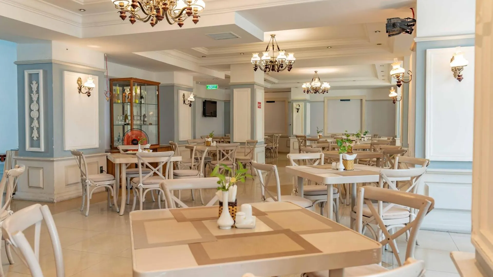 Rembrandt Hotel Nha Trang 3*,